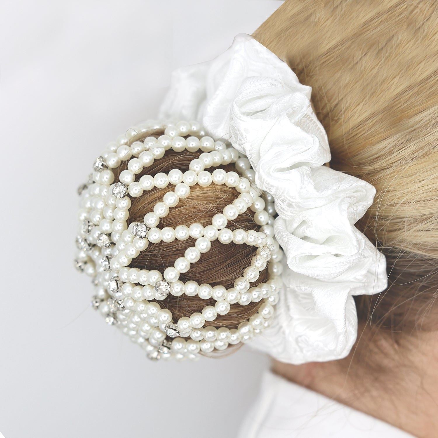 Beaded Bun Cover - Equetech