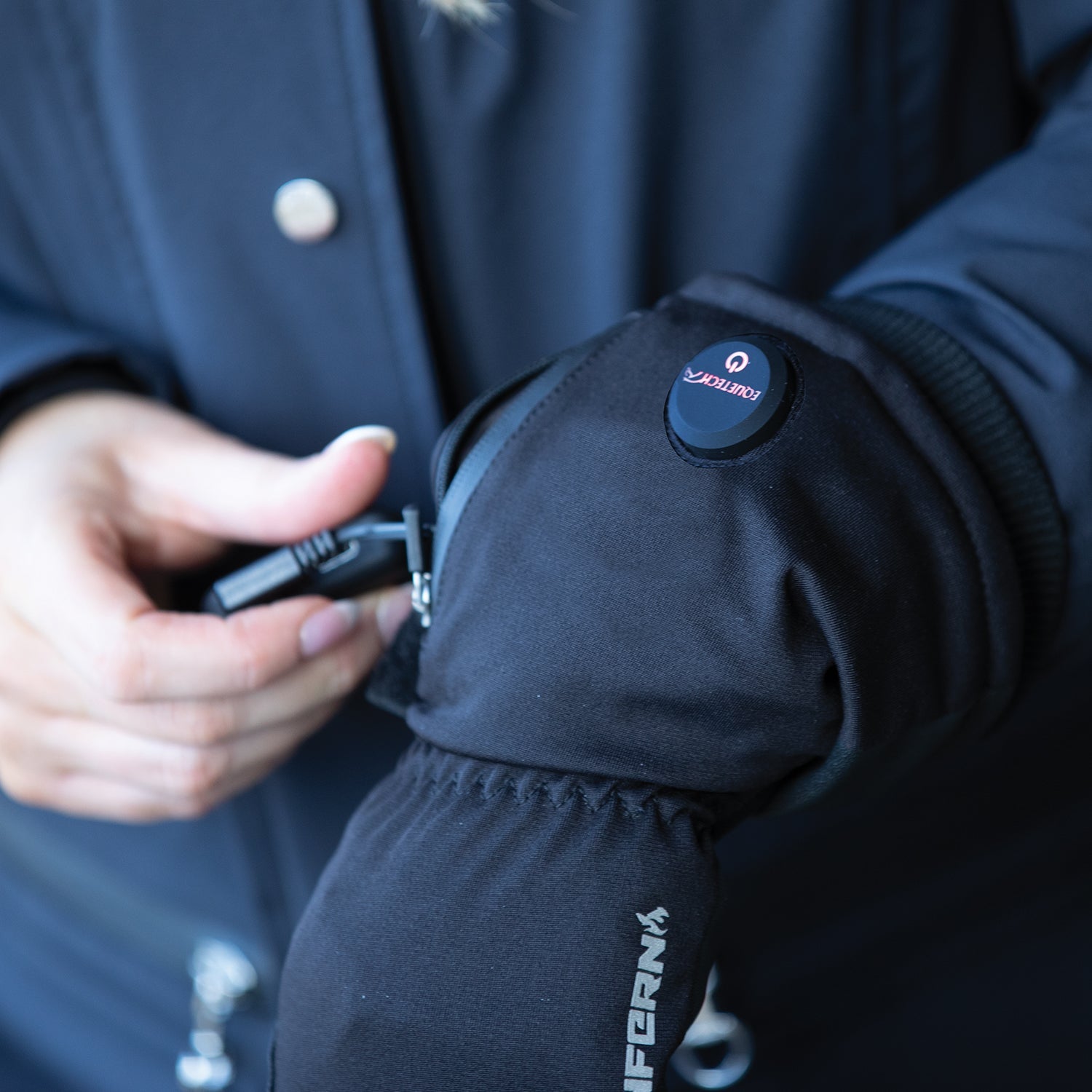 Inferno Waterproof Heated Riding Gloves - Equetech