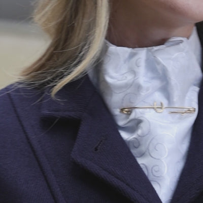 Equetech Traditional Horseshoe Stock Pin video