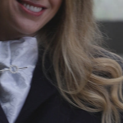 Equetech Deluxe Halo Stock Pin video